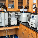 Waters analytical HPLC and UPLC systems (running on the Empower 2 software)